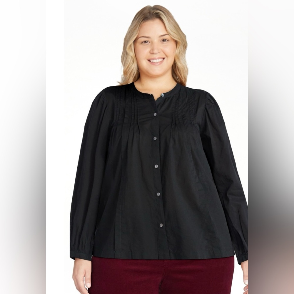 NWT Time and Tru Black Button-Down Blouse